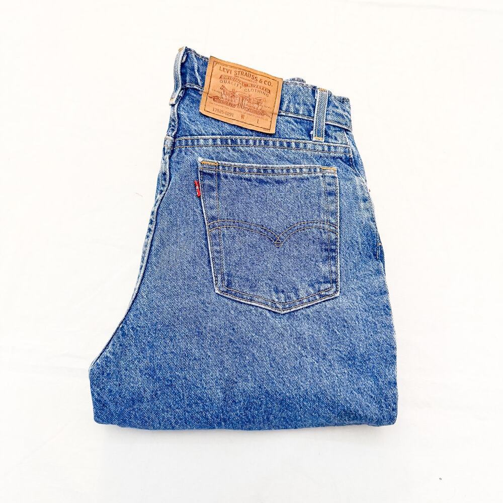 Levi's Vintage Rare Black Batwing 1993 Blue Wash Denim Jeans Y2K Size 9 / 26